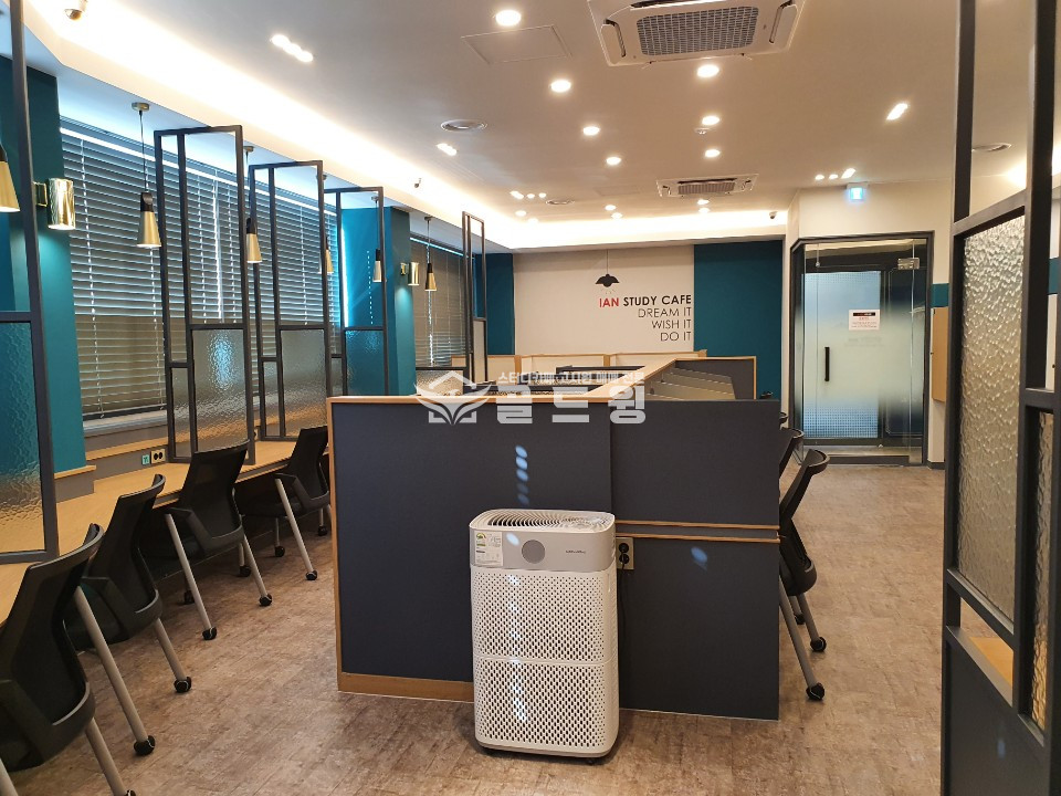 경기 용인기흥구 마북동 구성동 시설 좋은 신설한지 얼마 안된 스터디카페 월세 매물번호 10196 사진 1